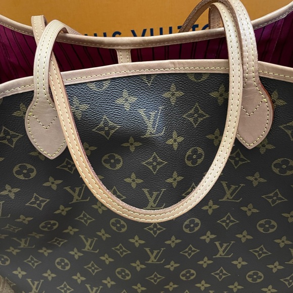 Louis Vuitton Neverfull GM - Picture 15 of 16